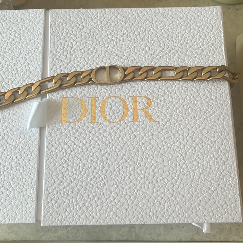 AUTHENTIC Gold Dior necklace